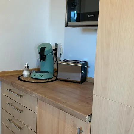 Gaestezimmer Mia ホームステイ